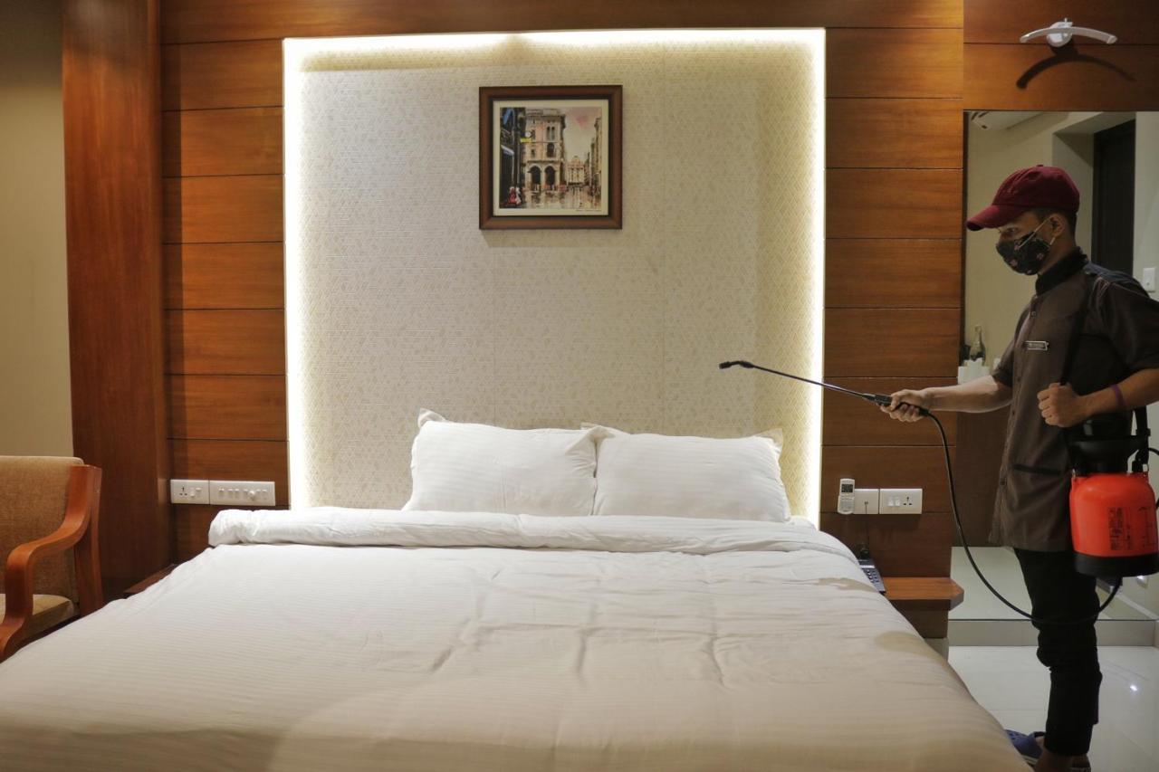 Hotel Priya Kottakkal Ngoại thất bức ảnh
